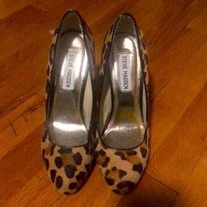 Steve Madden pony hair pumps “Myley”